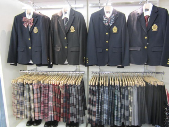 japanese-school-uniform-141-600x450