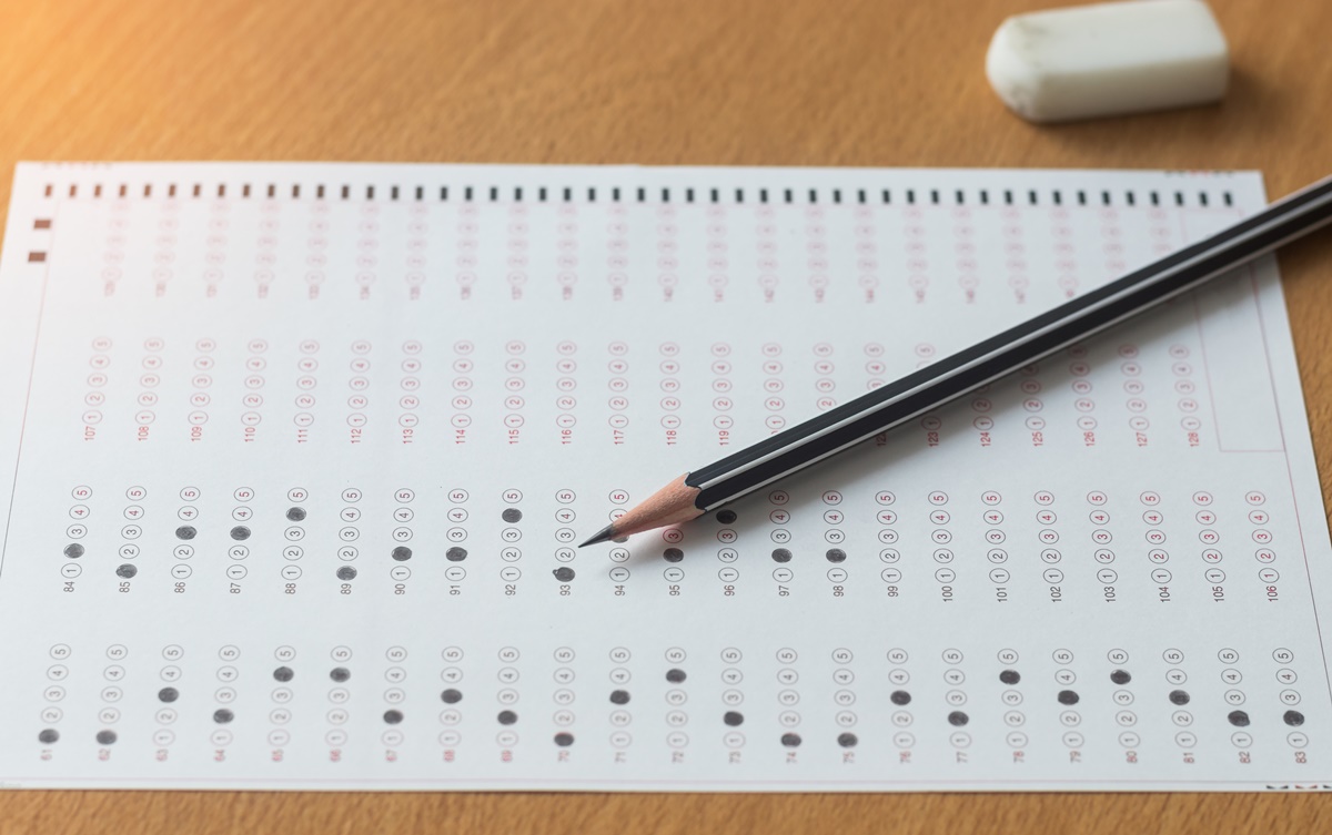 Answer list. Бланк ответов и карандаш чб. Листок с ответом да. Ondemandassessment ответы. Как сделать подсказку на листике красива.